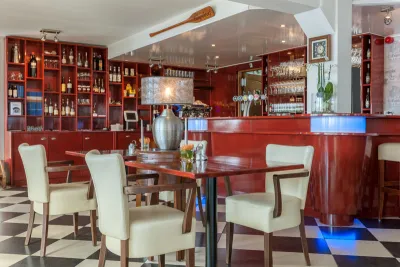 Hotel Restaurant de Boegschroef binnen